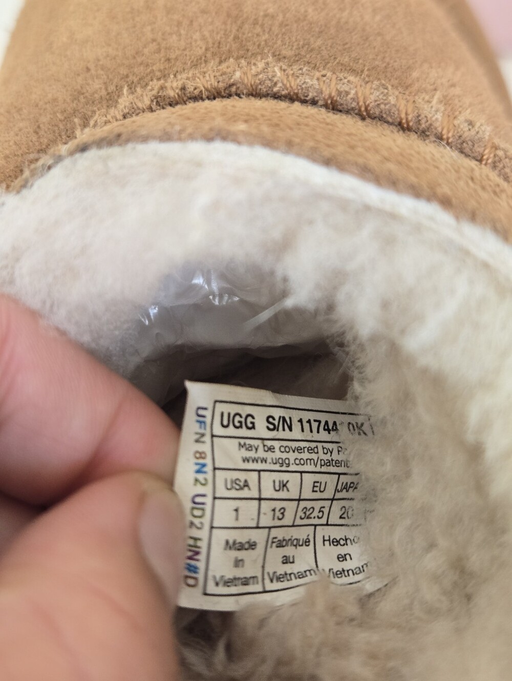 UGG Classic Micro Boot Girl Size 1 US Brown Color Kids - Picture 9 of 9
